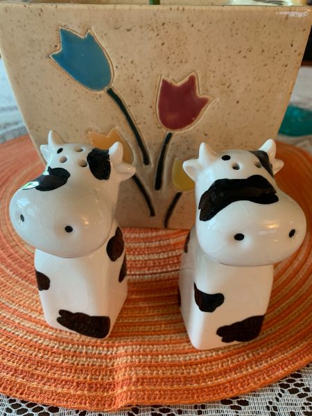 cow-themed salt and pepper shakers