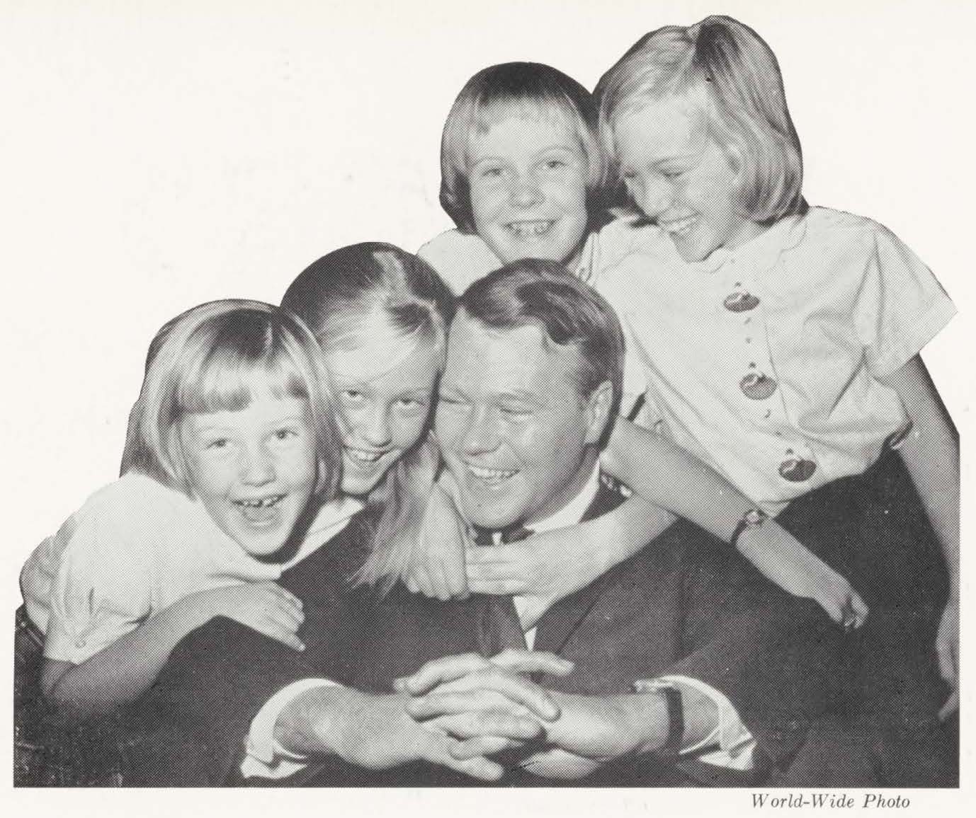 37 - AR 1962 11 - phil hoff 1948 elected governor of vermont November 1962 Alumni Review