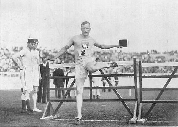 robert g leavitt, Williams Class of 1907, competing in the 110m hurdles.
